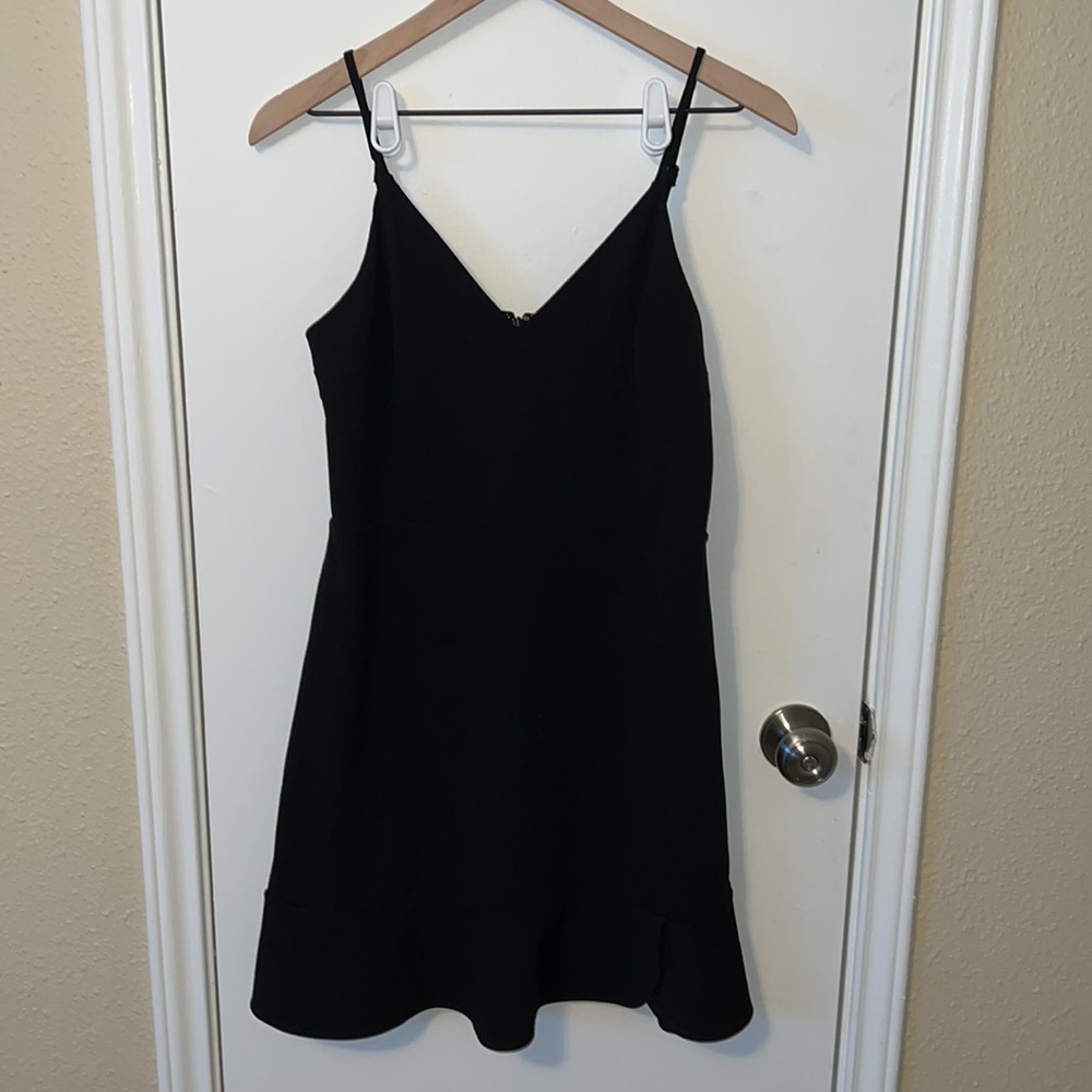 Express Dress - Picture 3 of 10